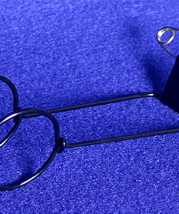 Ball Holder (Metal) by Premium Magic - Trick