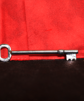 Ghost Key (Haunted Key) by Mr. Magic - Trick