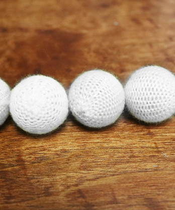 Crochet 5 Ball combo Set (1"/White) by Mr. Magic - Trick