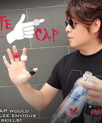 KARATE CAP (Red with Online Instructions) by Taiwan Ben - Trick