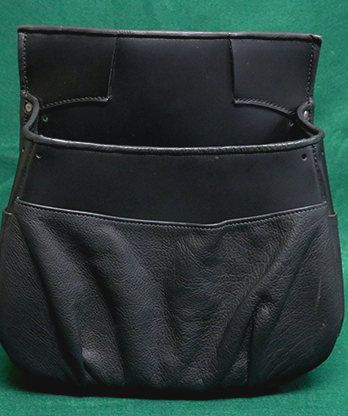 BUSKER POUCH by The Ambitious Card - Trick