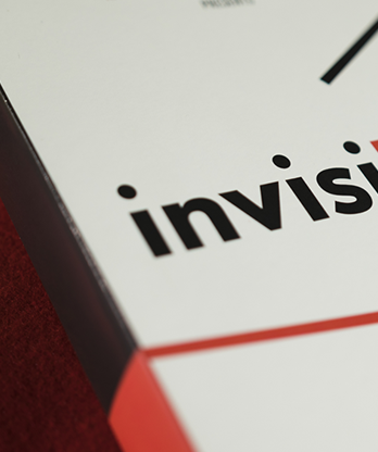 Invisibag (Red) by Joao Miranda and Rafael Baltresca  - Trick