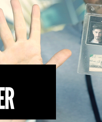 BADGE HOLDER (Gimmick and Online Instructions) by JOTA - Trick