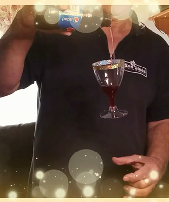 Floating Glass 2 by Salvador Molano video DOWNLOAD