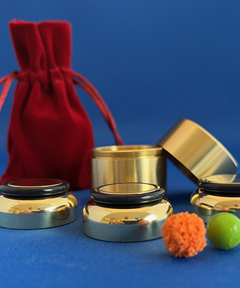Three Shell Game (Brass) by Leo Smetsers