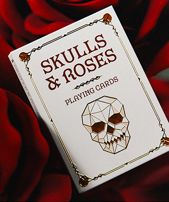 Skulls & Roses Playing Cards (Gilded Edition)